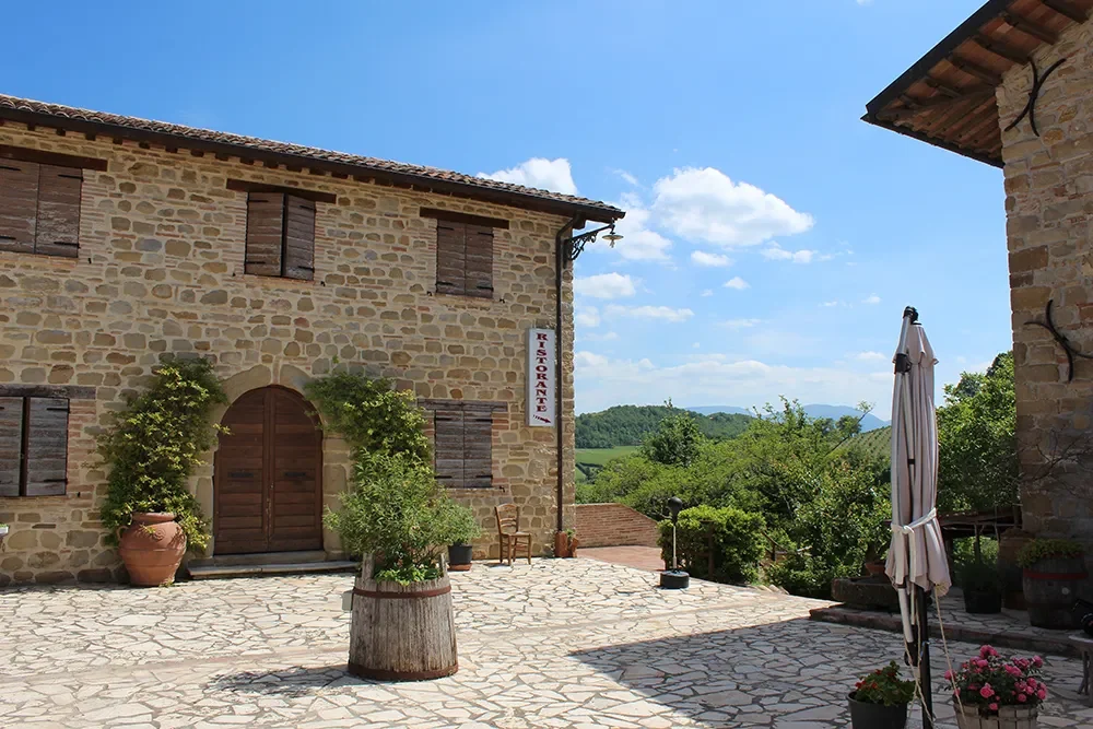 camere-appartamenti-camerino-agriturismo-le-arcate-di-santangelo